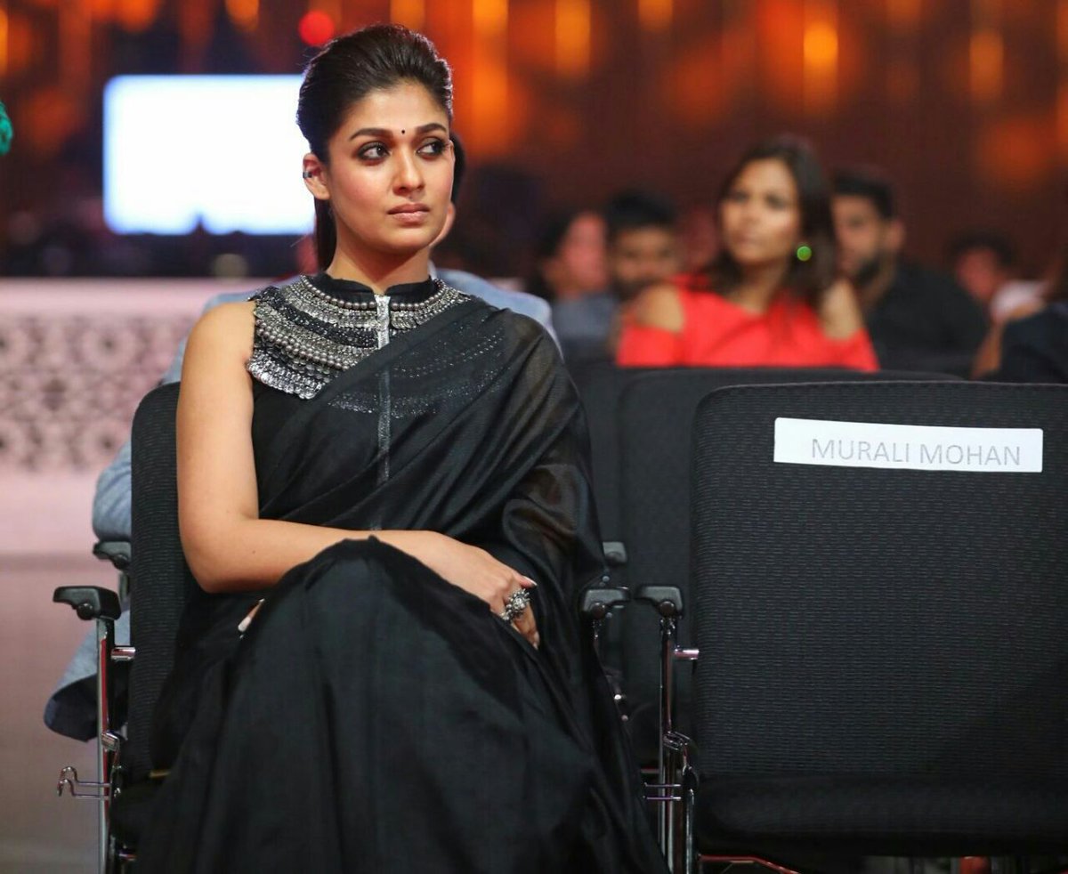 Nayanthara Saree Photos-Super Hot Pictures wearing Sarees