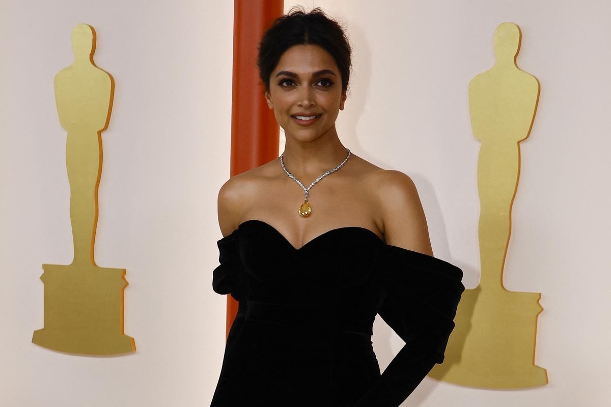Deepika Padukone Instagram – Record-breaking films, a prestigious Academy  Awards presenter invite, ambassadorships for global brands and a self-care  brand aiming for new heights—#DeepikaPadukone (@deepikapadukone) is in her  winner-takes-all era, but she