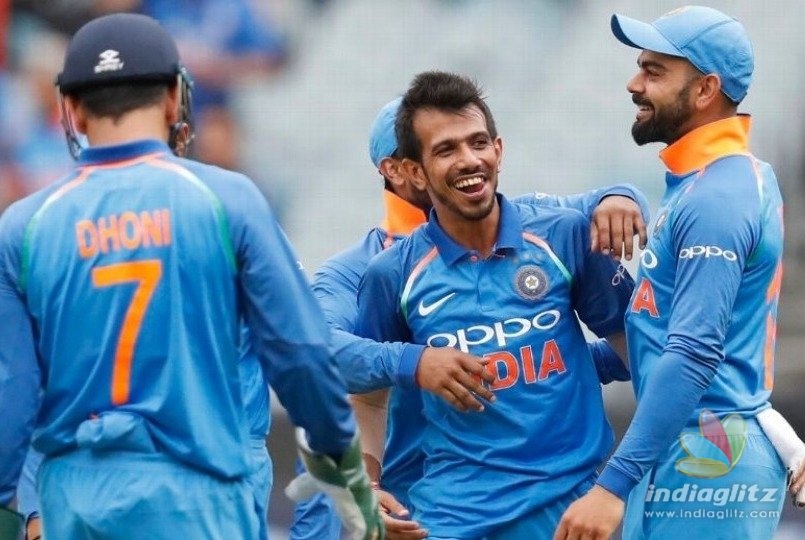 Valiant Dhoni and Chahal win the series for India!