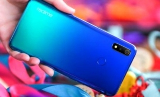 Realme3 arrives today in India!