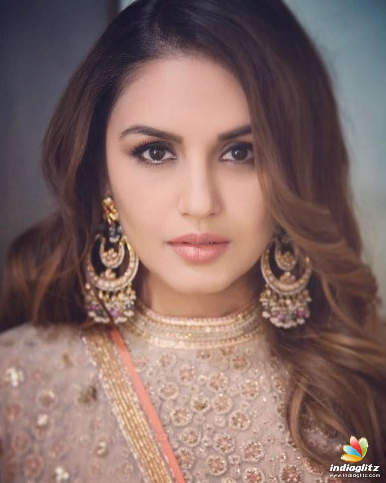 Huma Qureshi Photos - Bollywood Actress photos, images, gallery, stills ...