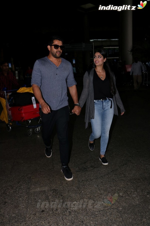 Aftab Shivdasani & His Wife Nin Dusanj Spotted at Airport Return From IIFA