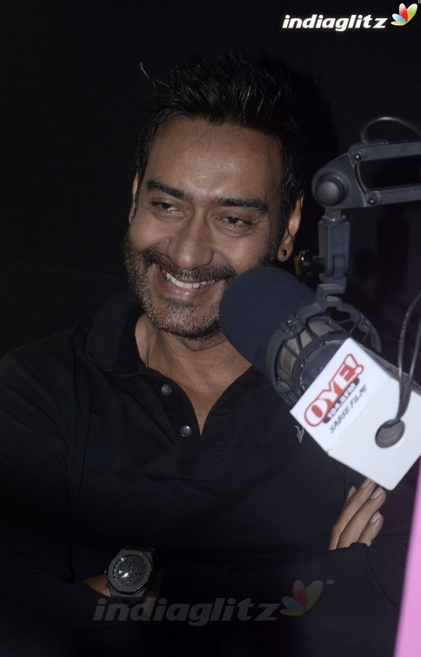 Ajay Devgn, Tabu Promote 'Drishyam' at 92.7 Big FM