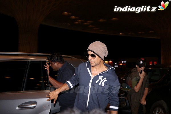 Akshay Kumar With Son Aarav Spotted at Airport