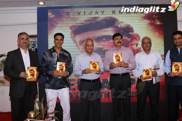 Akshay Kumar at 'Veerappan - Chasing The Brigand' Book Launch