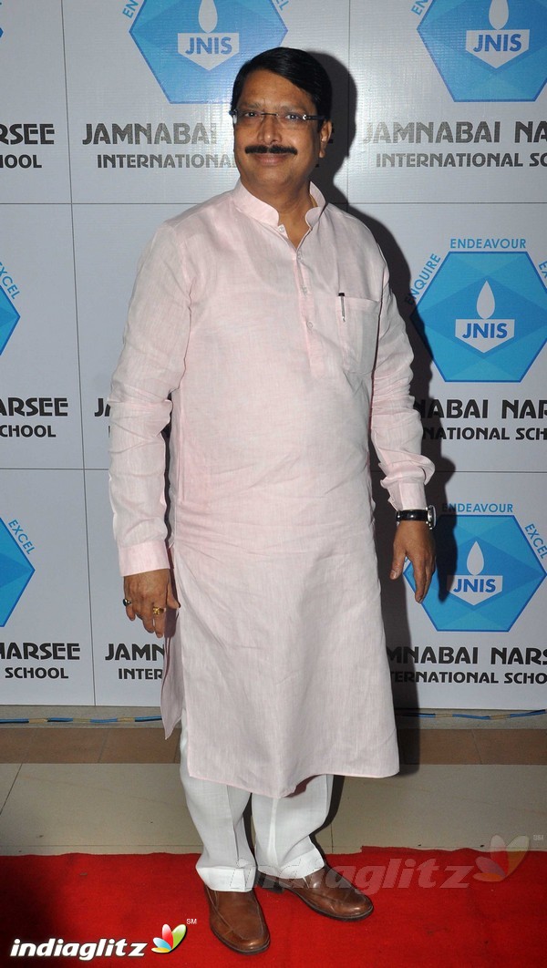 Amitabh Bachchan Inaugurates Jamnabai Narsee International School