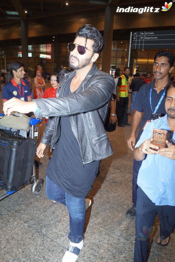 Arjun Kapoor Spotted at Airport
