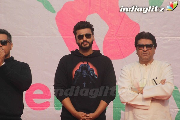 Arjun Kapoor & Raj Thackeray at Lokhandwala Street Festival