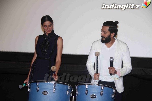 Riteish Deshmukh, Nargis Fakhri at 'Banjo' Trailer Launch