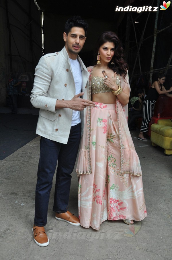 Sidharth, Jacqueline on Set of Comedy Dangal For 'A Gentleman' Promotion