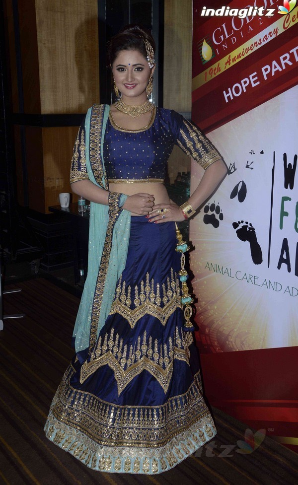 Dia Mirza, Sharmila Tagore at Globoil Awards & Exhibtion 2015