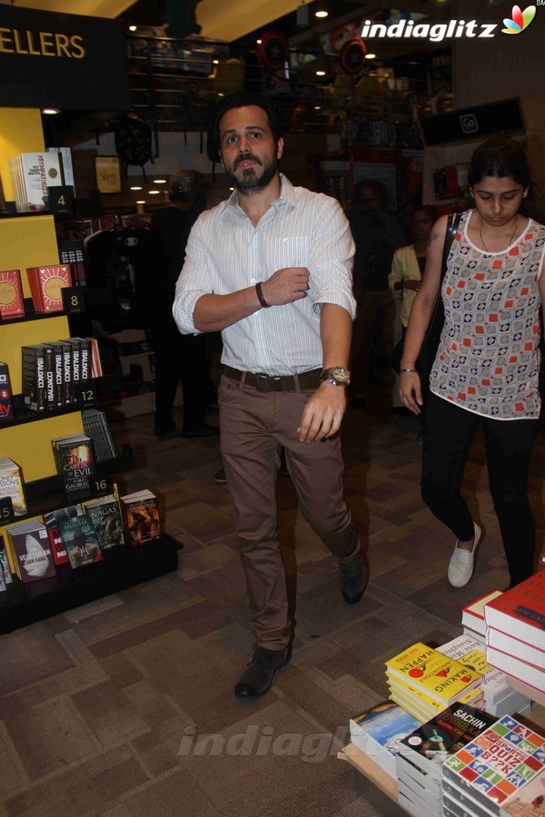 Emraan Hashmi at Launch of Book Dubai An Experience