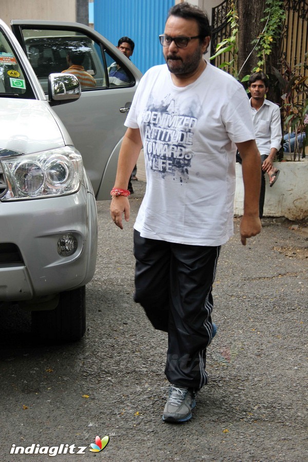 Funeral of Abhay Deol's Father Ajit Singh Deol