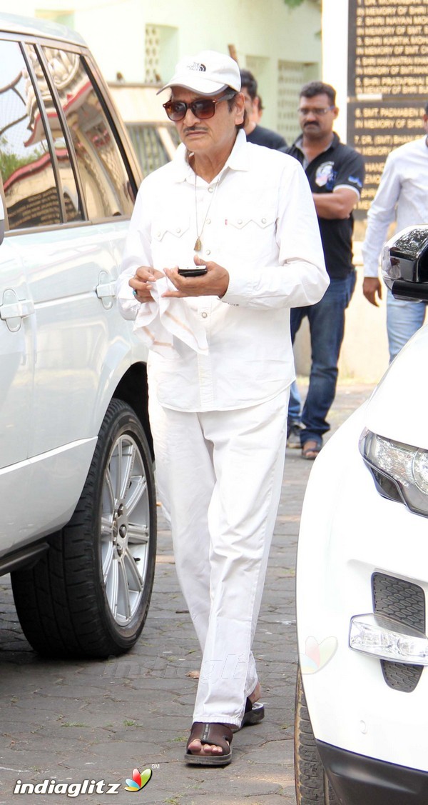 Funeral of Abhay Deol's Father Ajit Singh Deol