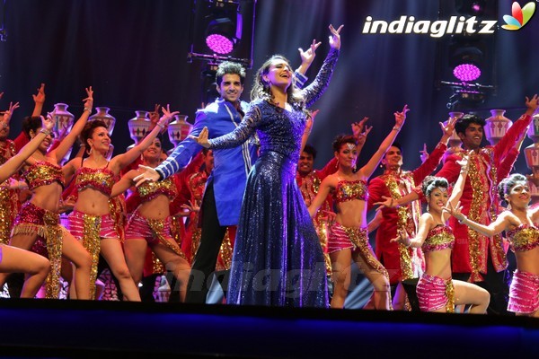 Hrithik, Salman, Ranveer, Priyanka, Tiger, Shahid, Farhan at IIFA Awards 2016 Madrid - Inside Pics