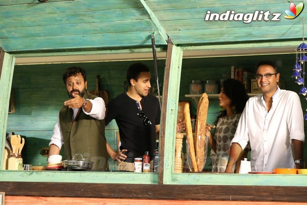 Imran Khan & Nikhil Advani at On Location Shoot of Mini Mathur's Show 'The Mini Truck'