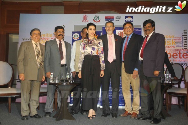 Sidharth Malhotra, Karisma Kapoor attend Panel Discussion on World Diabetes Week