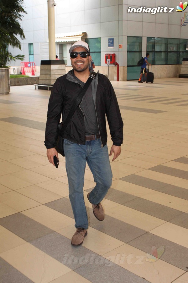 Urvashi Rautela & Mika Snapped at Airport
