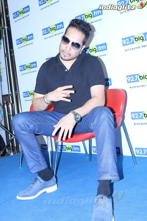 Mika Singh Launches His Newly Released Single 'Chhori' at Big FM