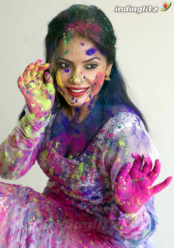 Neetu Chandra's Dry Holi Celebration Special Photoshoot