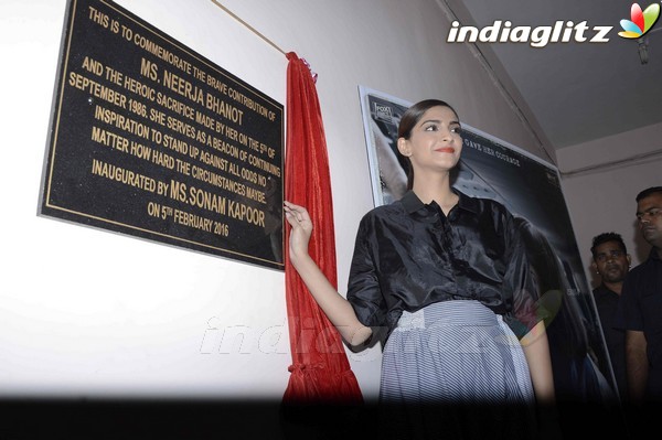 Sonam Kapoor Inaugurates Neerja Bhanot's Plaque at Xaviers Institute