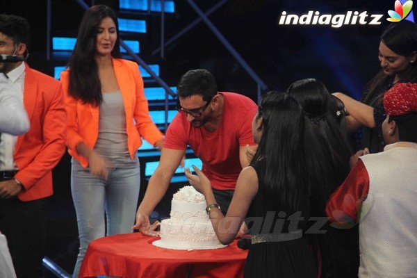 Saif, Katrina Promote 'Phantom' on Indian Idol Junior