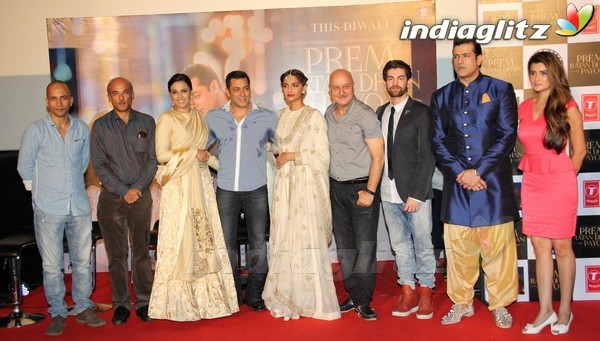 Salman, Sonam at 'Prem Ratan Dhan Payo' Trailer Launch