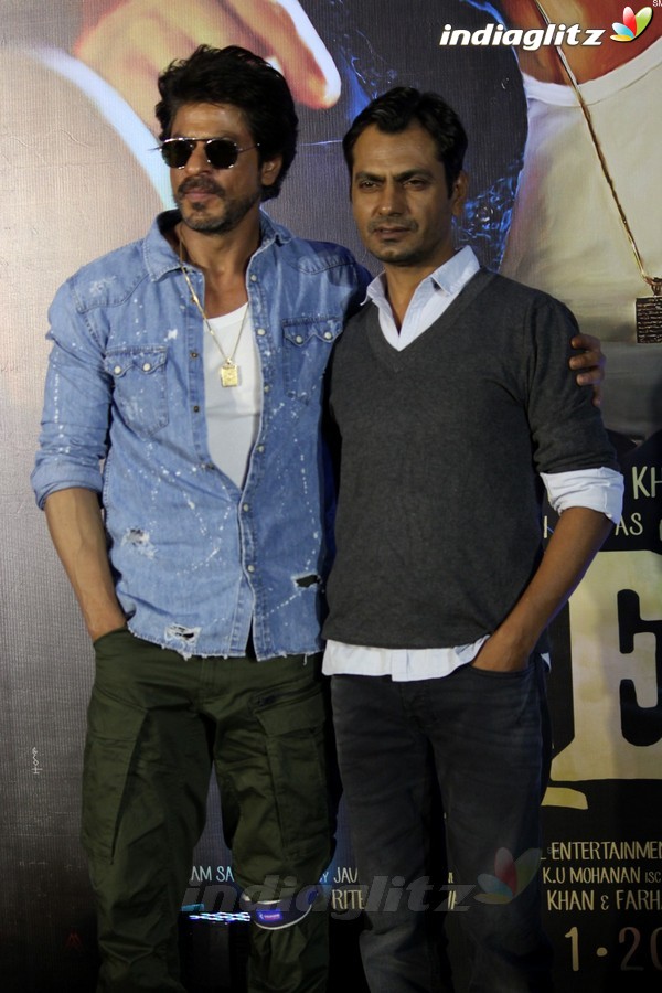 Shah Rukh Khan, Nawazuddin Siddiqui at 'Raees' Trailer Launch