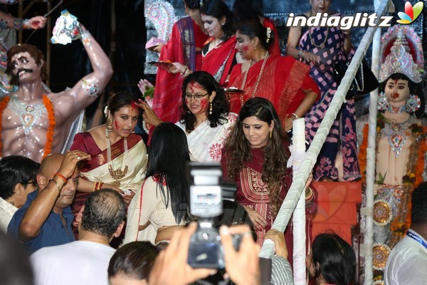 Rani Mukherji at Visarjan Ceremony of North Bombay Sarbojanik Durga Puja Samiti 2016