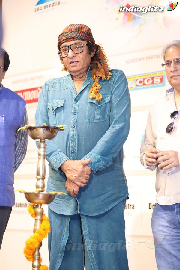 Ranjeet Felicitated at 3rd International Film Festival of Prayag