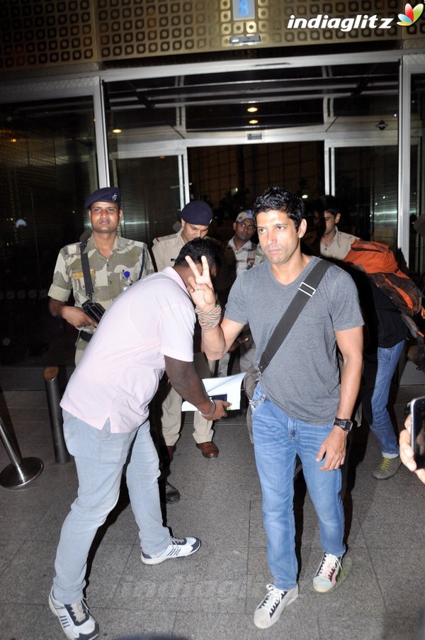 Anil Kapoor, Hrithik Roshan & Deepika Padukone Spotted at Airport