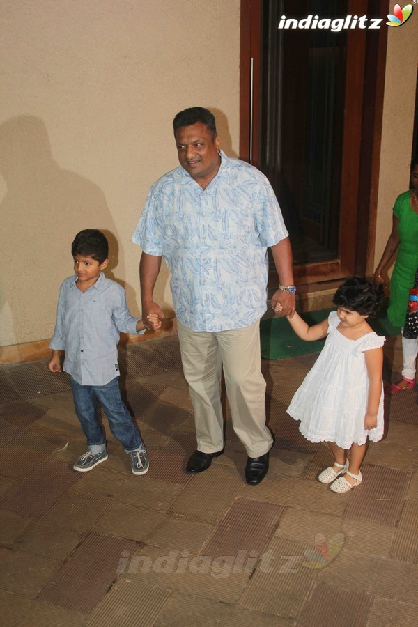 Sanjay Dutt Celebrates his Twin Kids' Birthday