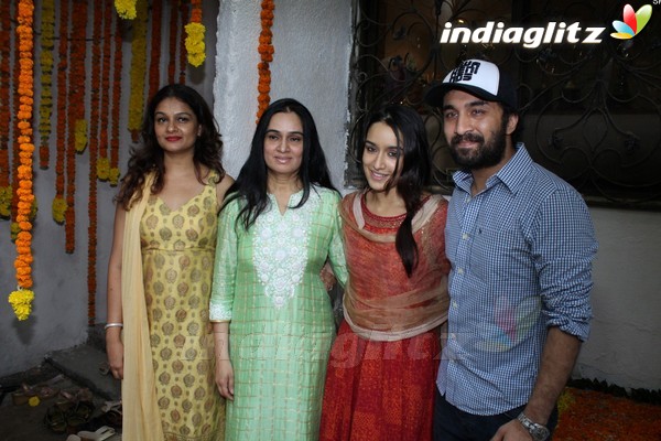 Shraddha Kapoor Celebrates Ganesh Chaturthi With Family at Home