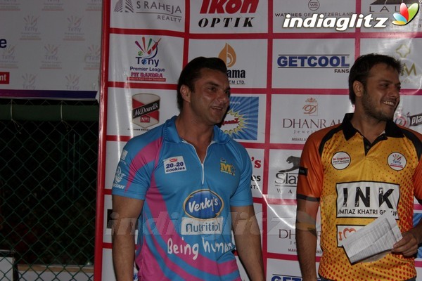Sohail Khan & Bobby Deol at Match of Tony Premiere League