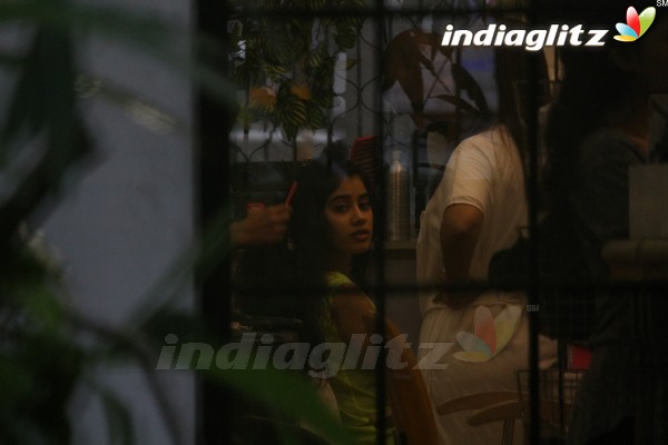 Sridevi, Jhanvi Kapoor & Alia Bhatt Spotted at Salon in Juhu