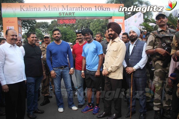 Suneil Shetty at Kalina Marathon 2015