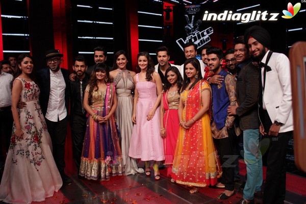 Varun, Alia Promote 'Badrinath Ki Dulhania' On 'The Voice India'