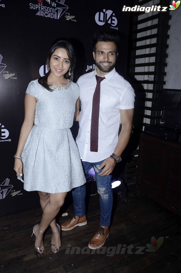 Celebs at Launch Party of Vh1 Supersonic Season 3