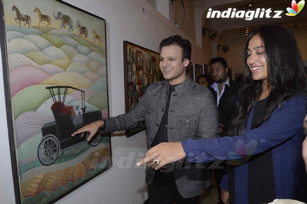 Vivek Oberoi at 16th Anniversary Tao Art Gallery