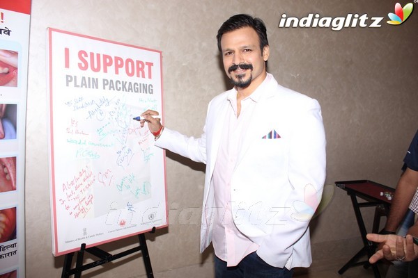 Vivek Oberoi & Rohit Shetty  Support Fight Against Tobacco Campaign
