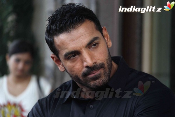 John Abraham, Shruti Haasan at 'Welcome Back' Song Shoot