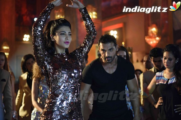 John Abraham, Shruti Haasan at 'Welcome Back' Song Shoot