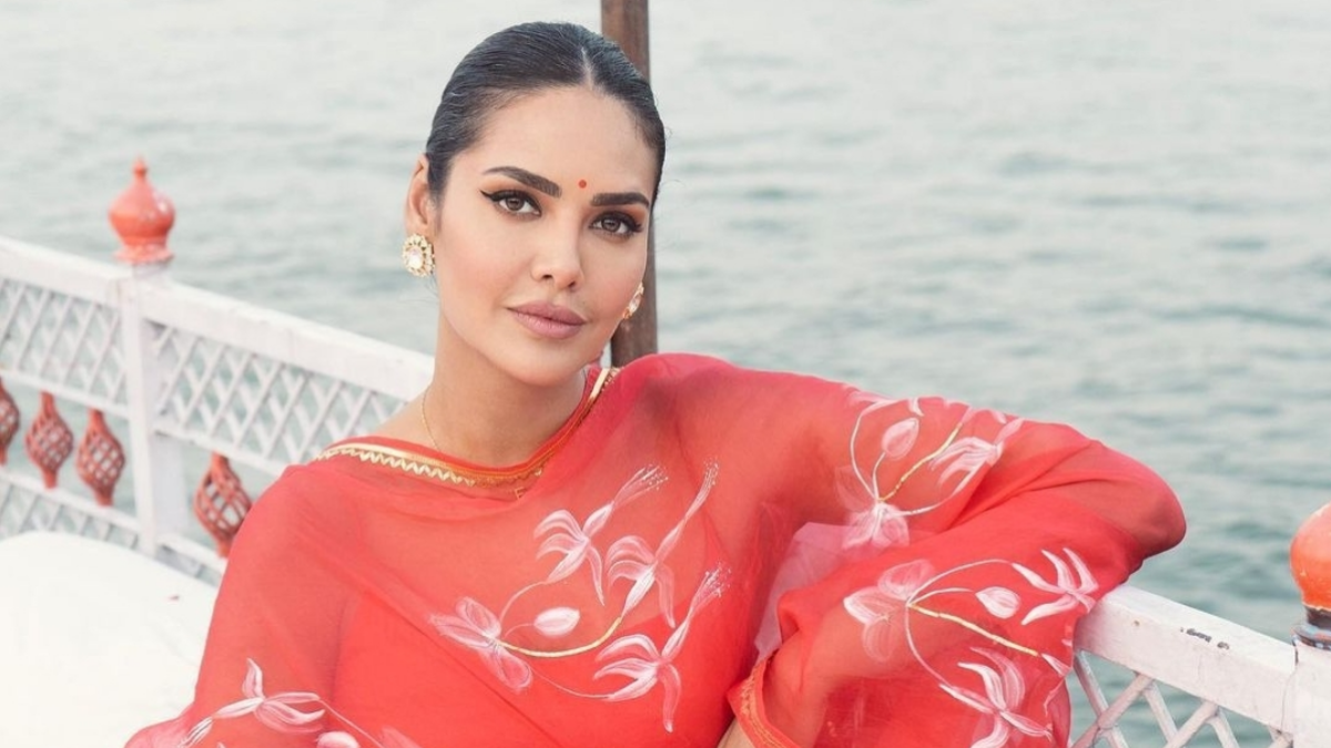 Esha Gupta is all praises for her female co-stars from Aashram season 3