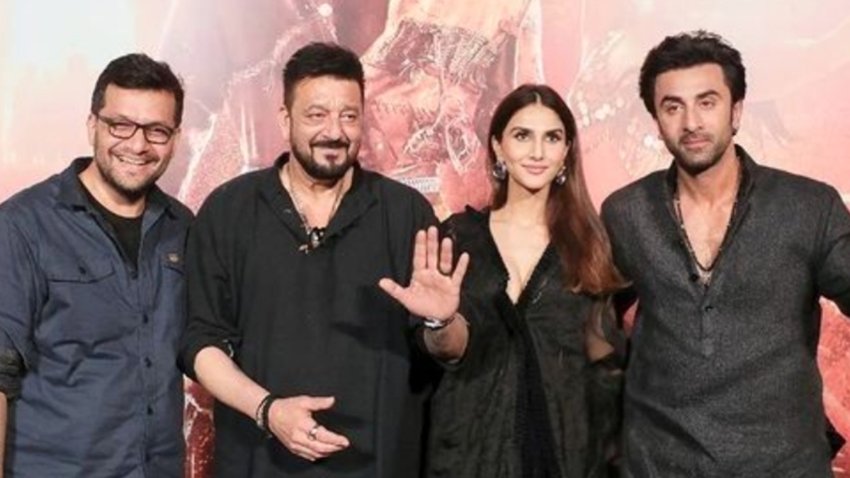 Ranbir Kapoor and Sanjay Dutt heap praises on Vaani Kapoor 