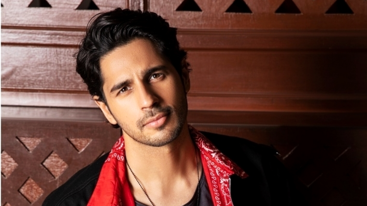 Sidharth Malhotra doesnt include his parents in his struggles