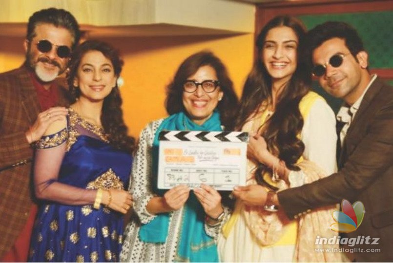 Sonam Kapoor And Juhi Chawla Rocks The Punjabi Look On The Sets Of ‘Ek Ladki Ko Dekha Toh Aisa Laga’