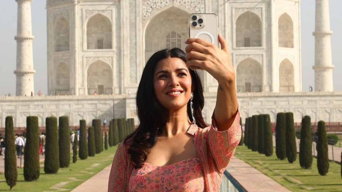 Nimrat Kaur talks about the impact of her theatre experience on film career 