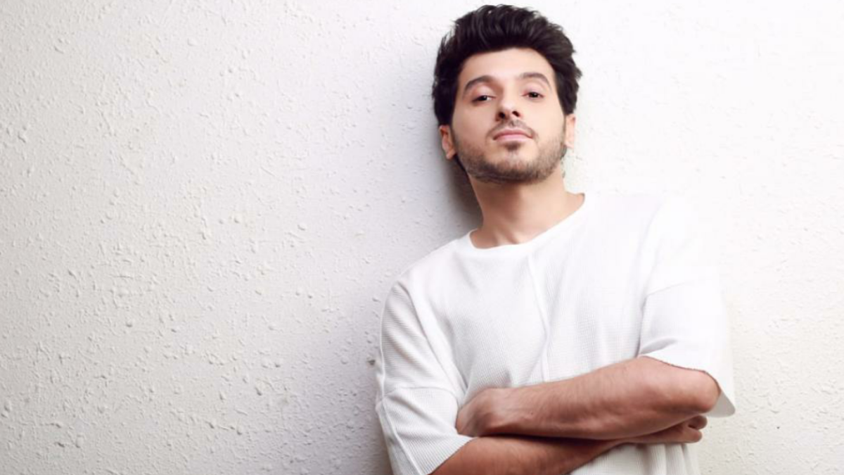 Divyendu Sharma shares details about his next project Mere Desh Ki Dharati