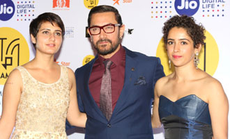 Aamir Khan & his 'Dangal' daughters at JIO MAMI 18th Mumbai Film Festival
