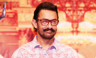 Aamir Khan BREAKS HIS OWN RULE: Attends Lata Mangeshkar's event